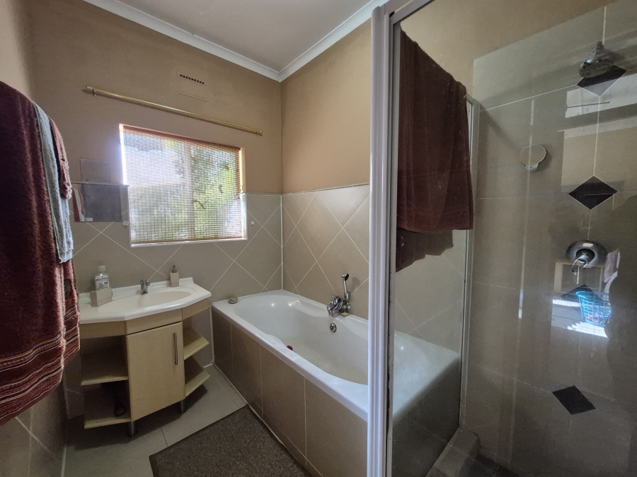 3 Bedroom Property for Sale in Worcester West Western Cape